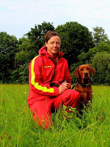 Mantrailing: Anja Pietsch mit Jacques