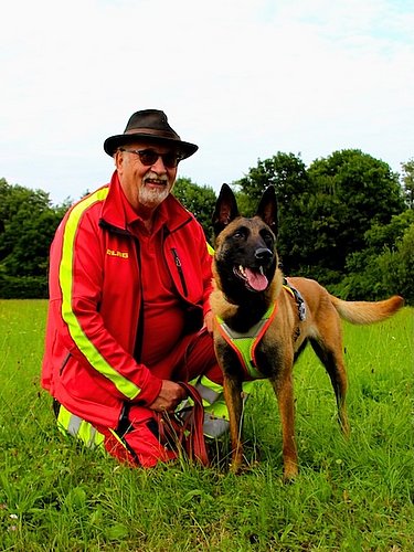 Mantrailing: Arnold Schuster mit Fanni
