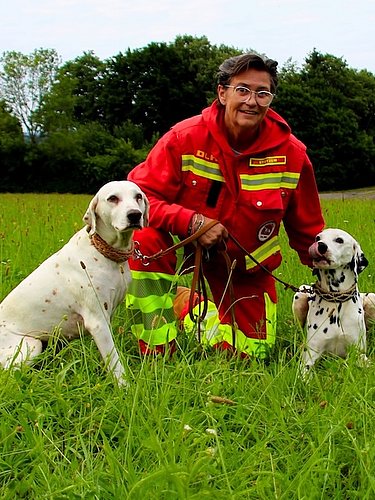 Mantrailing: Susanna Stotzem mit Penny und Kasimir
